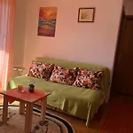 Apartment D\'S